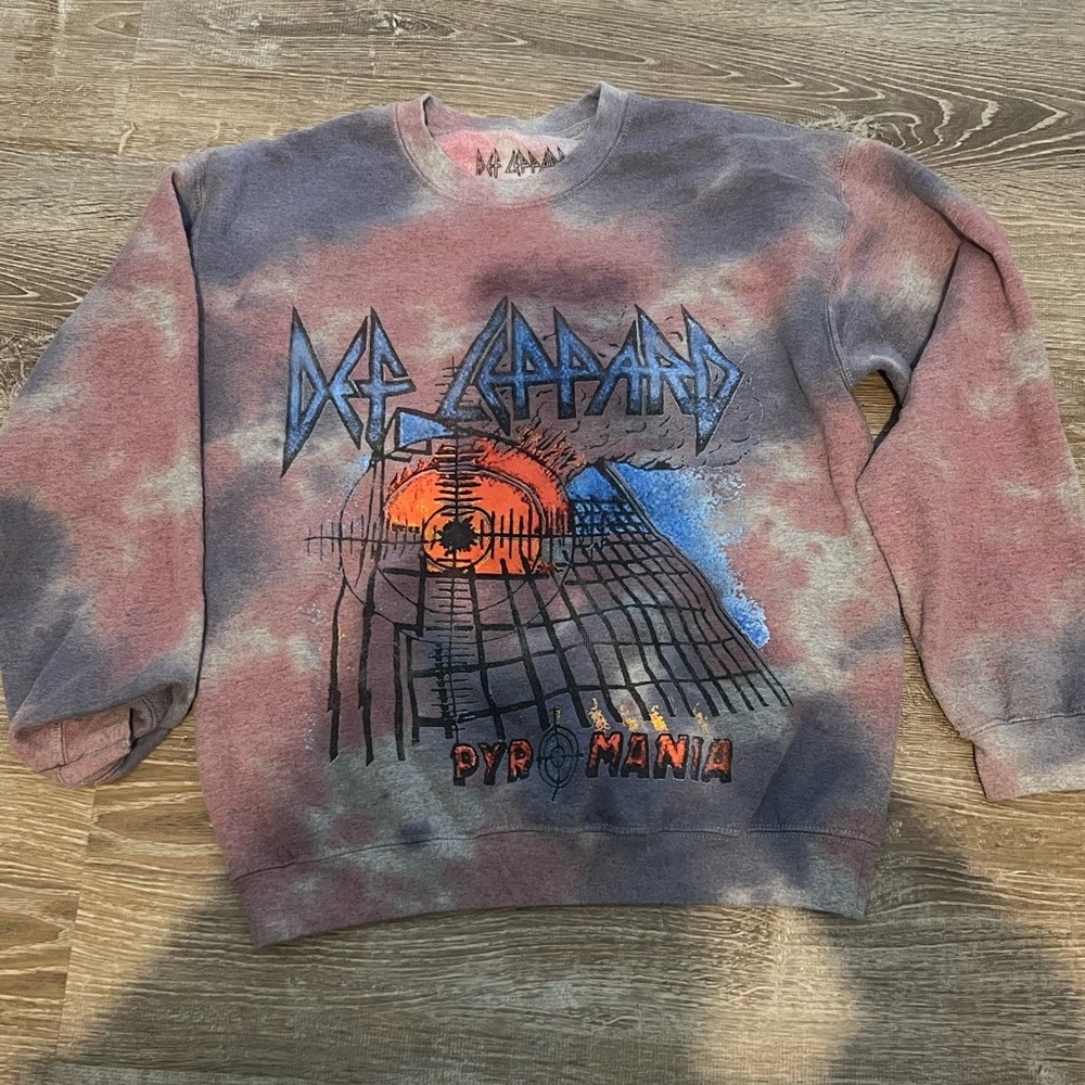 Def Leopard Urban Outfitters sweatshirt!